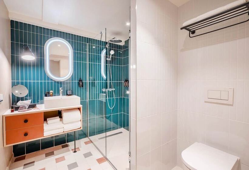 ホテル Yuna Montmartre   Apart