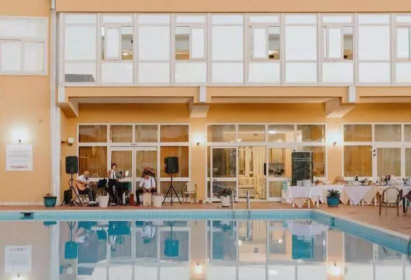 Malaspina Hotel & Resort
