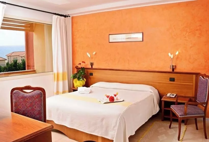 Malaspina Hotel & Resort