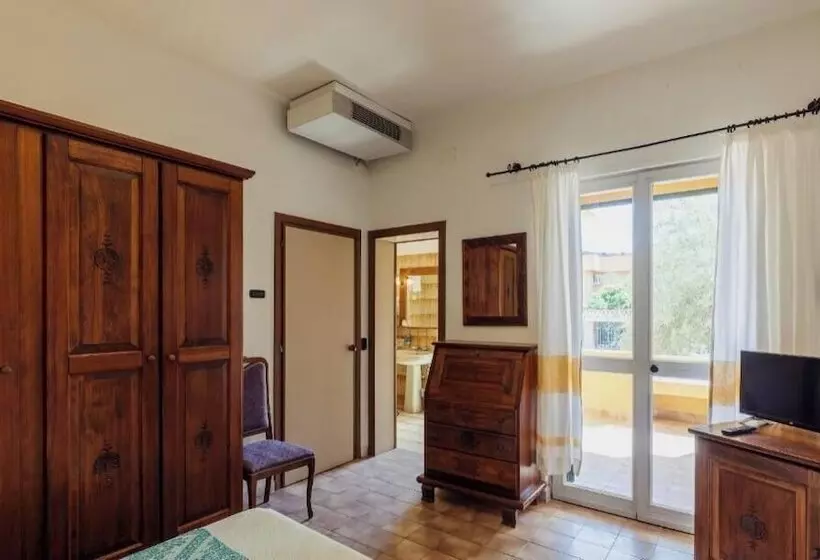 Malaspina Hotel & Resort