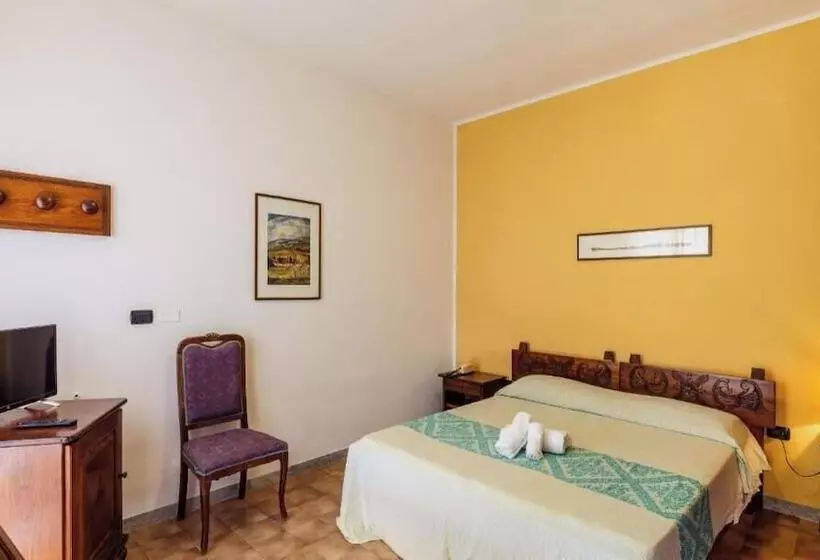 Malaspina Hotel & Resort