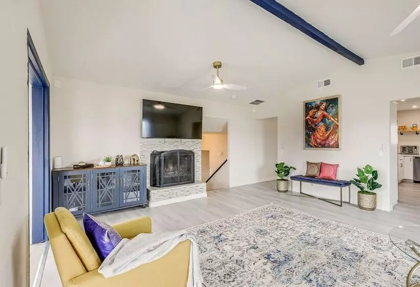 The Maharaja Retreat  W/ Hot Tub & Ev Charger!