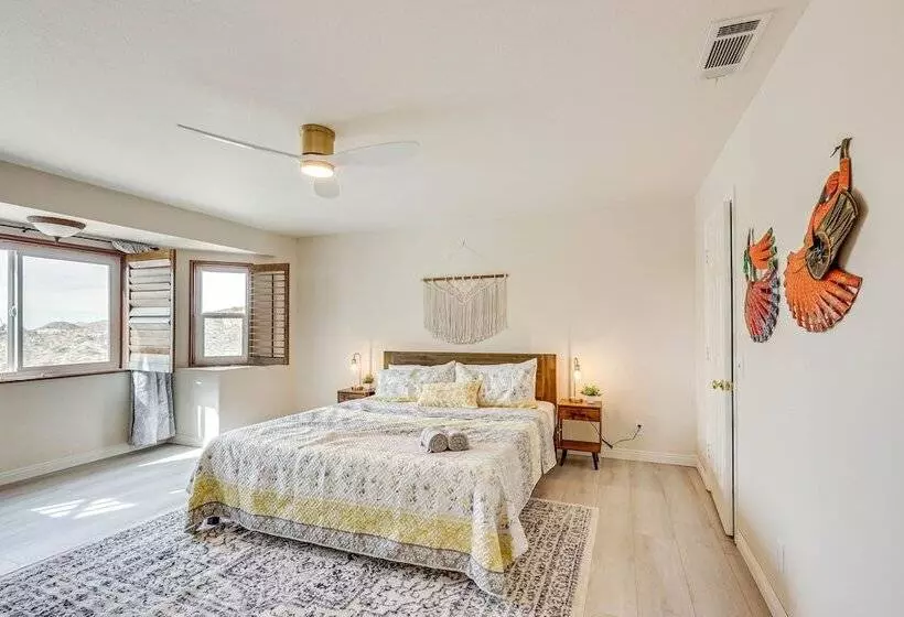 The Maharaja Retreat  W/ Hot Tub & Ev Charger!