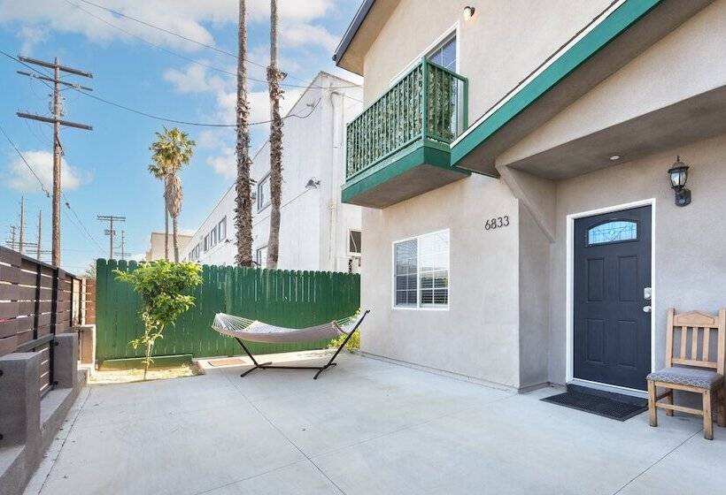 Noho By Avantstay North Hollywood Townhome