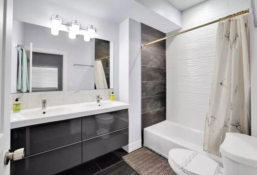 Noho By Avantstay North Hollywood Townhome