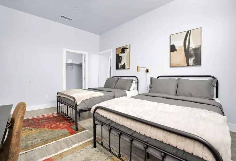 Noho By Avantstay North Hollywood Townhome