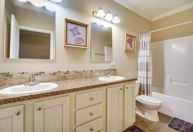 Pet Friendly Palm City Home W/ Yard & Grill!