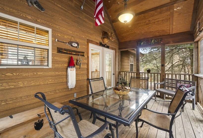 Simons Treetop Cabin 2 Bdr In Popular Resort!