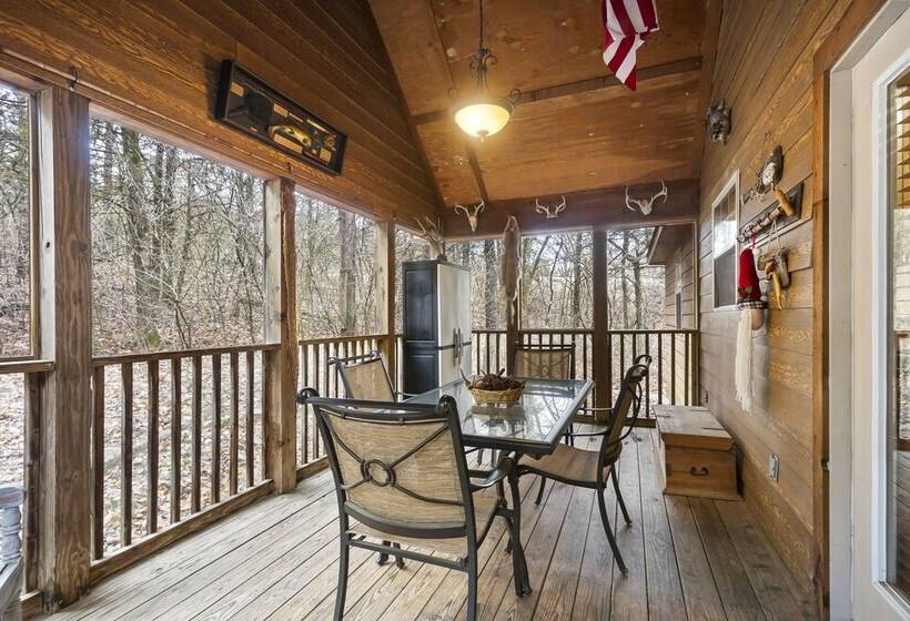 Simons Treetop Cabin 2 Bdr In Popular Resort!