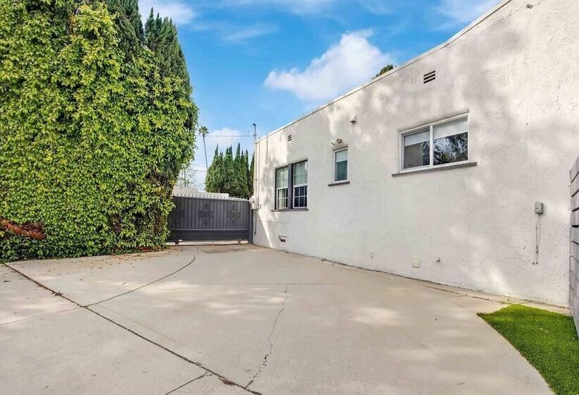 South Sycamore By Avantstay Centrally Located