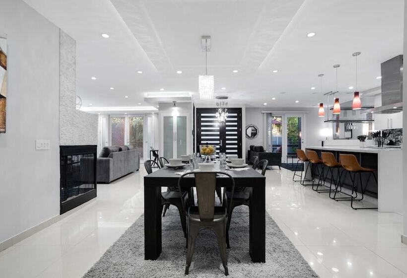 Walefield By Avantstay Mid Wilshire Home + Pool