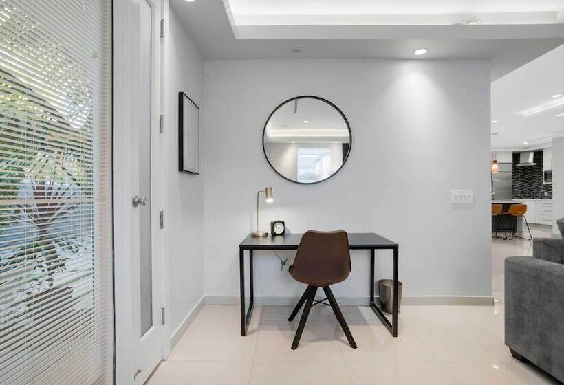 Walefield By Avantstay Mid Wilshire Home + Pool