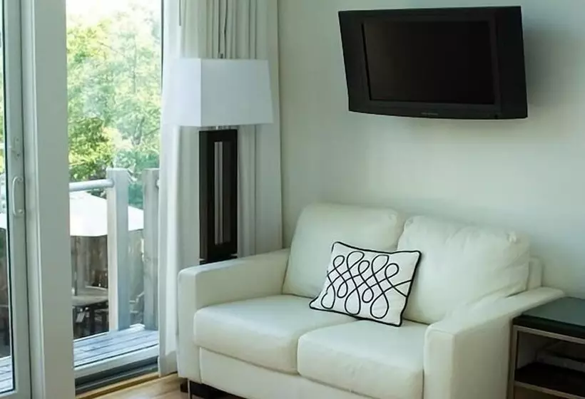 Majatalo The Madison Fire Island Pines