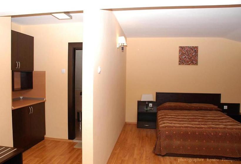 Family Art Hotel Zora