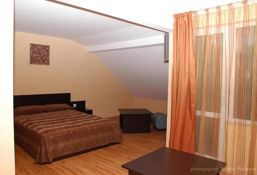 Family Art Hotel Zora