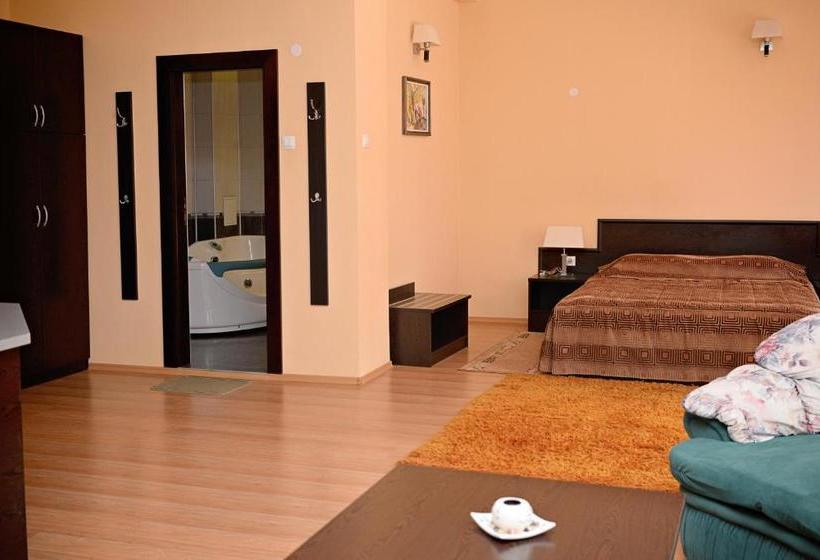 Family Art Hotel Zora