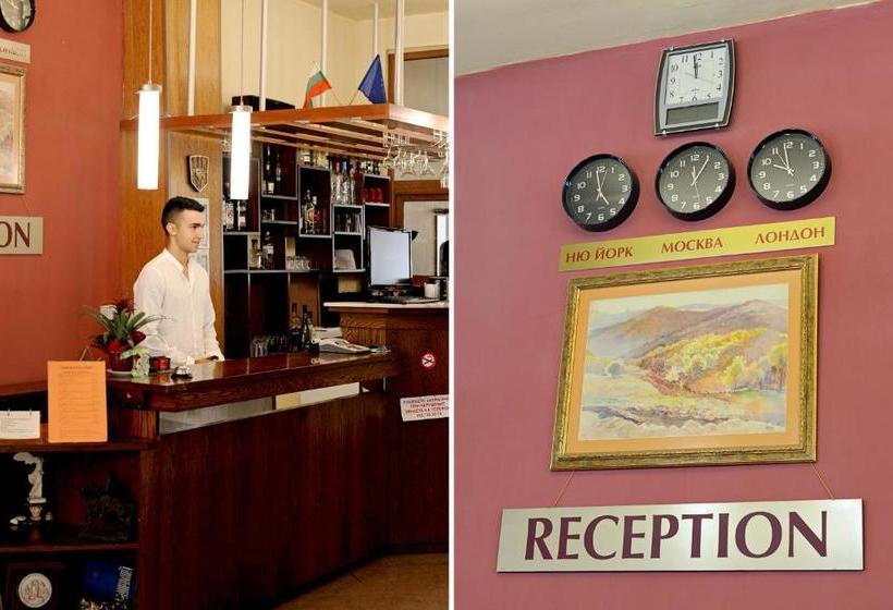 Family Art Hotel Zora