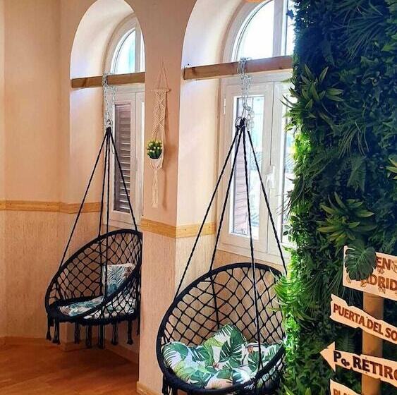 Luxury Green Hostal Madrid Gran Vía