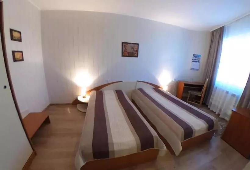 Family Hotel Accent
