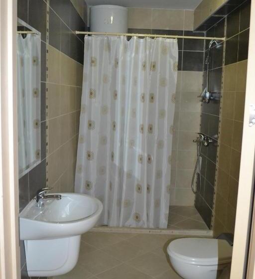 Отель Alexander