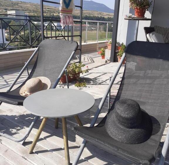 Отель Alexander