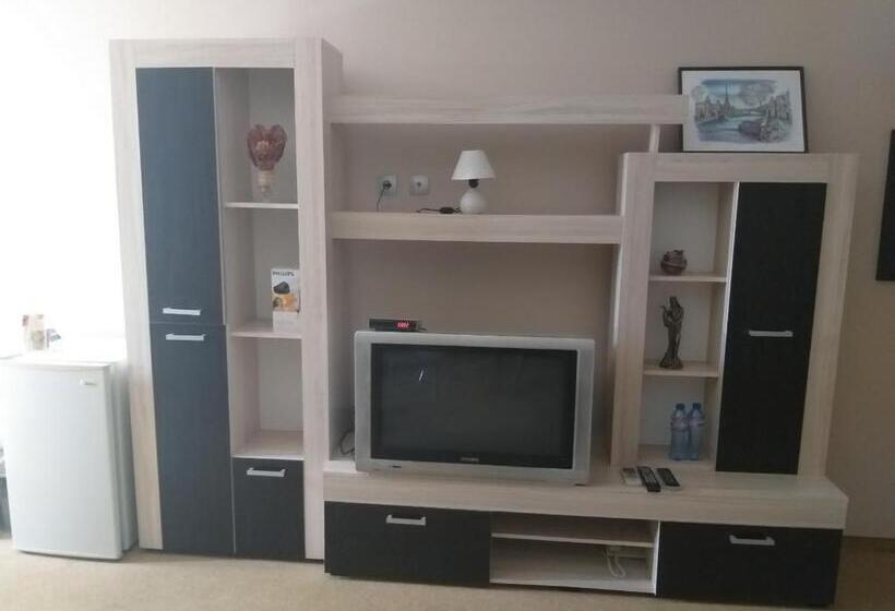 Отель Alexander