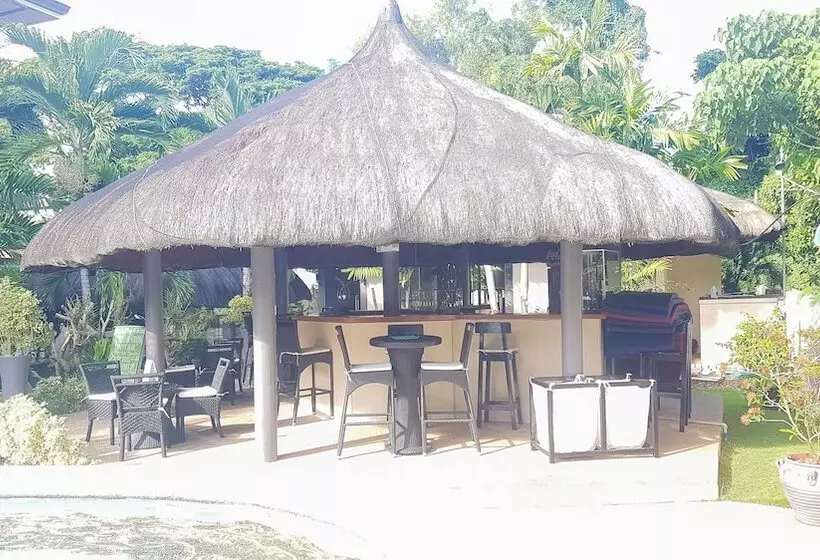 هتل Alona Northland Resort