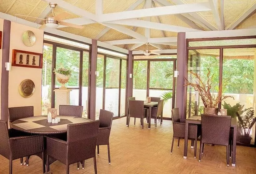 هتل Alona Northland Resort
