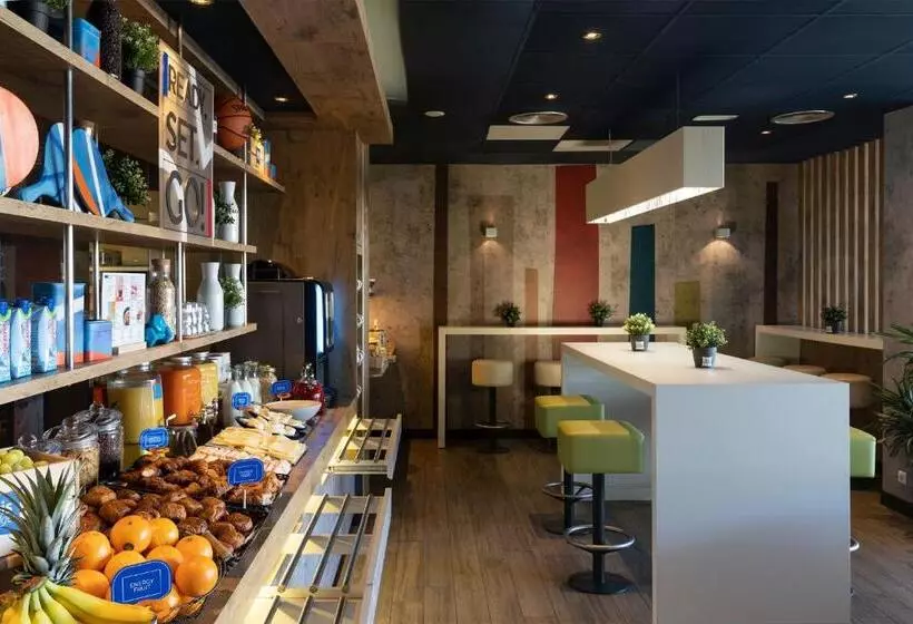 هتل Ibis Budget Barcelona Viladecans
