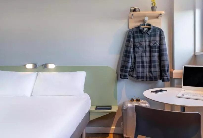 هتل Ibis Budget Barcelona Viladecans
