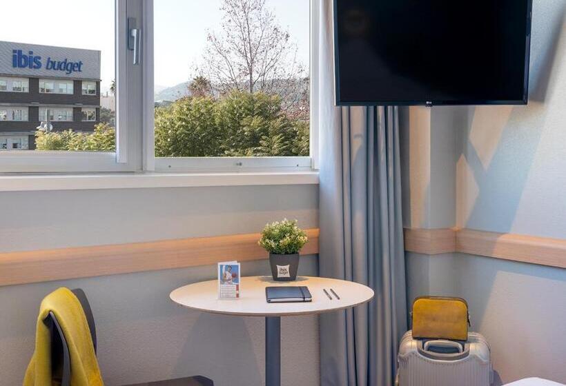 هتل Ibis Budget Barcelona Viladecans