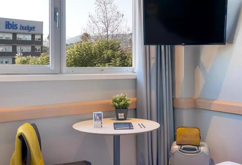 هتل Ibis Budget Barcelona Viladecans