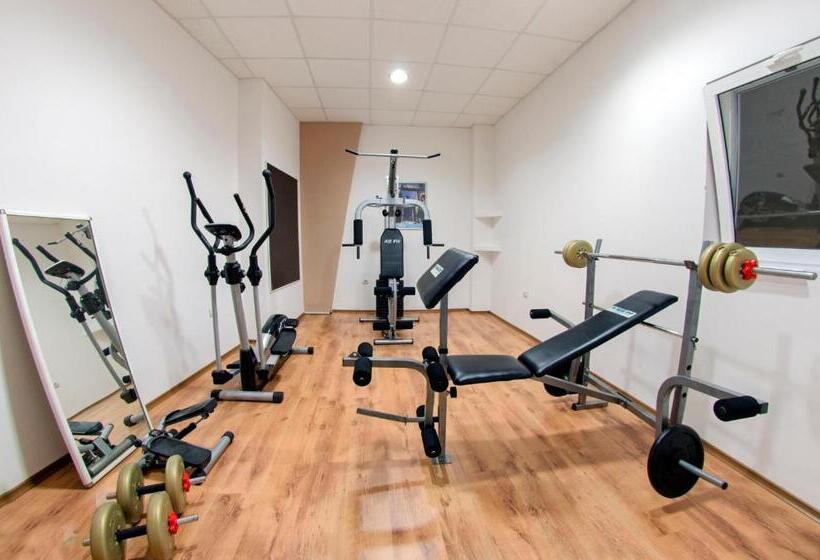 בית מלון כפרי Luxor