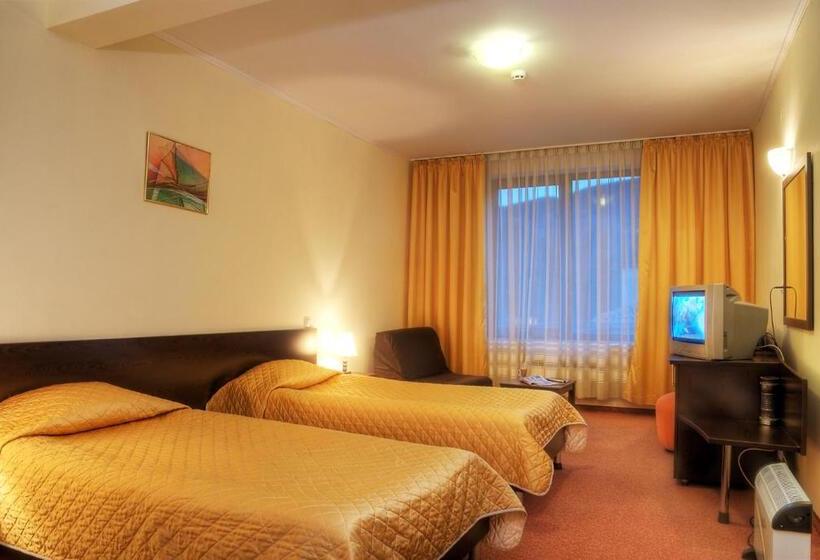 בית מלון כפרי Luxor