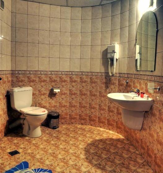 בית מלון כפרי Luxor