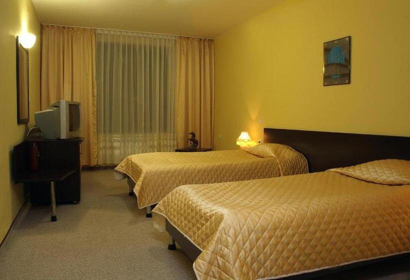 בית מלון כפרי Luxor