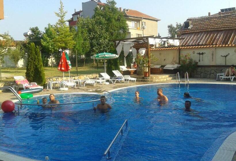 ホテル Saint George Family