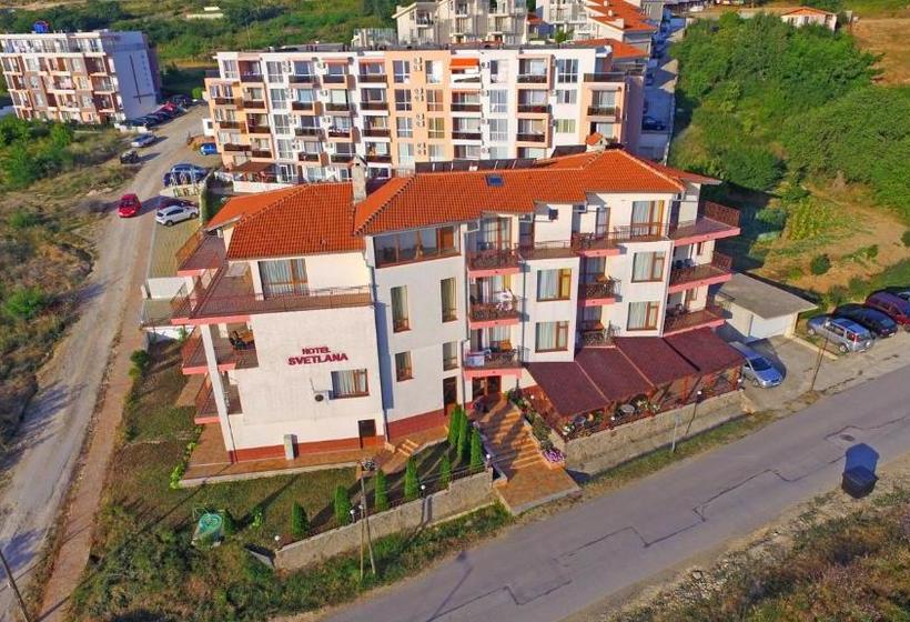 فندق Svetlana