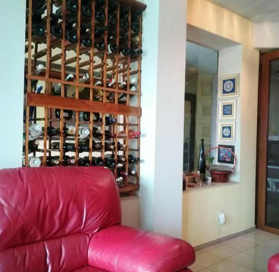 בית מלון כפרי Trakart Residence