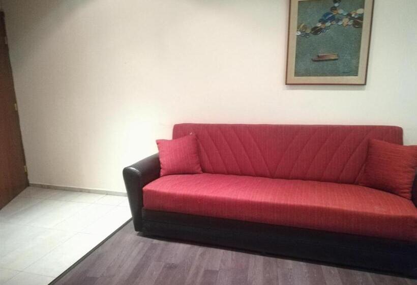 בית מלון כפרי Trakart Residence