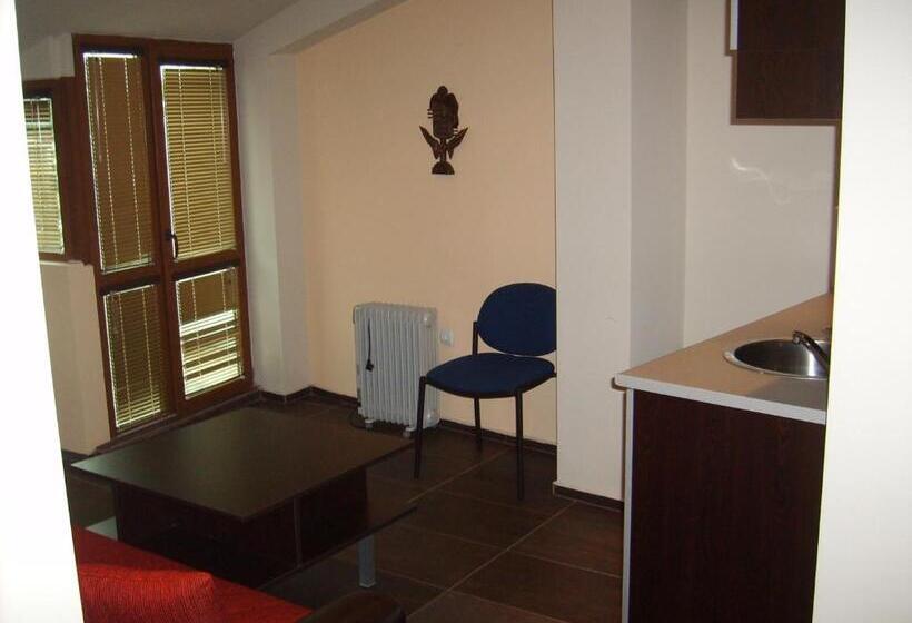 בית מלון כפרי Trakart Residence