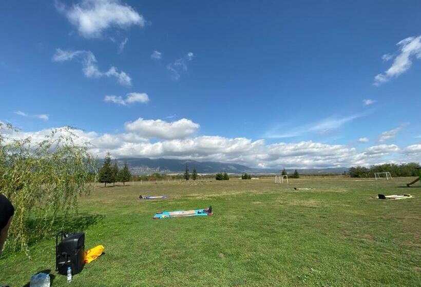 בית מלון כפרי Yaev Family