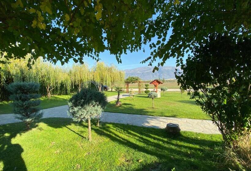 בית מלון כפרי Yaev Family