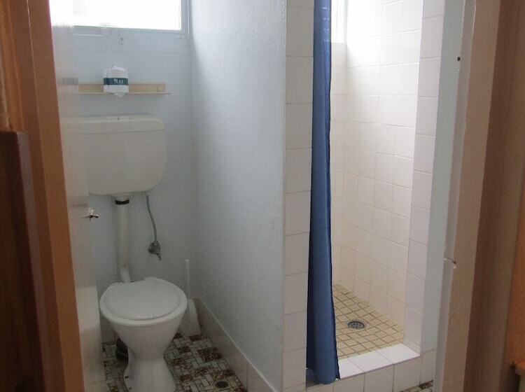 מוטל Twin City Motor Inn