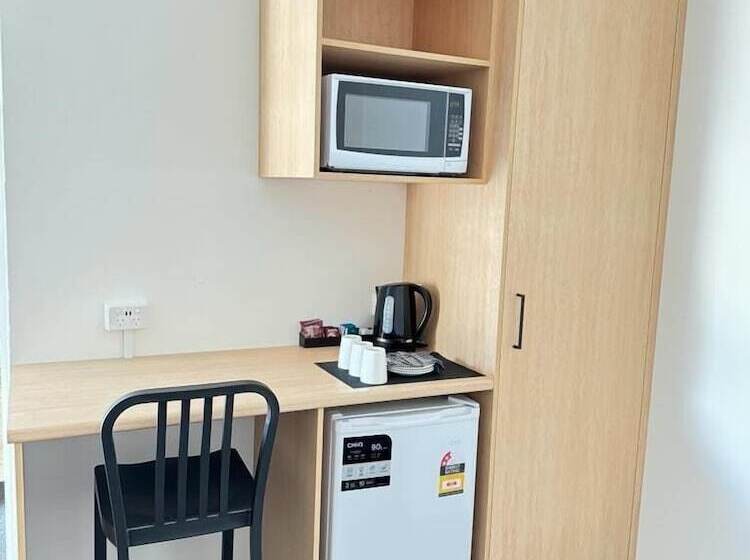 מוטל Twin City Motor Inn