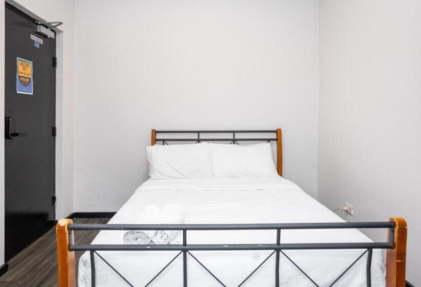 فندق صغير The Village Surry Hills