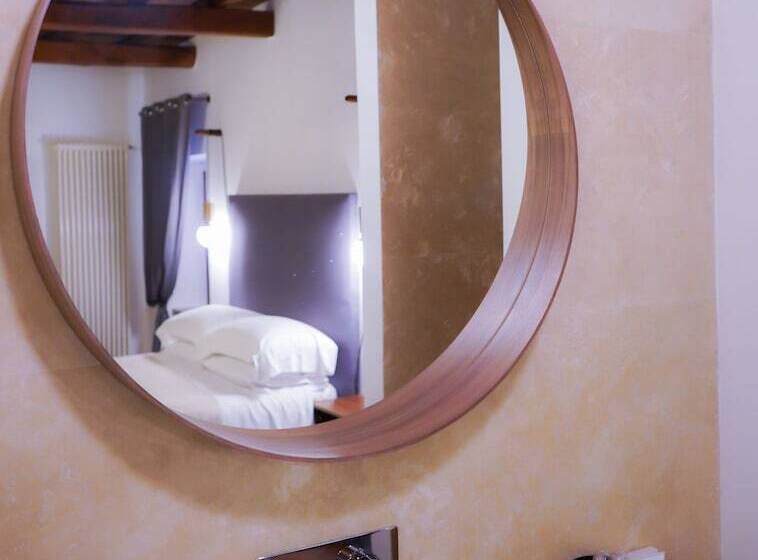 مبيت وإفطار Al Palazzetto