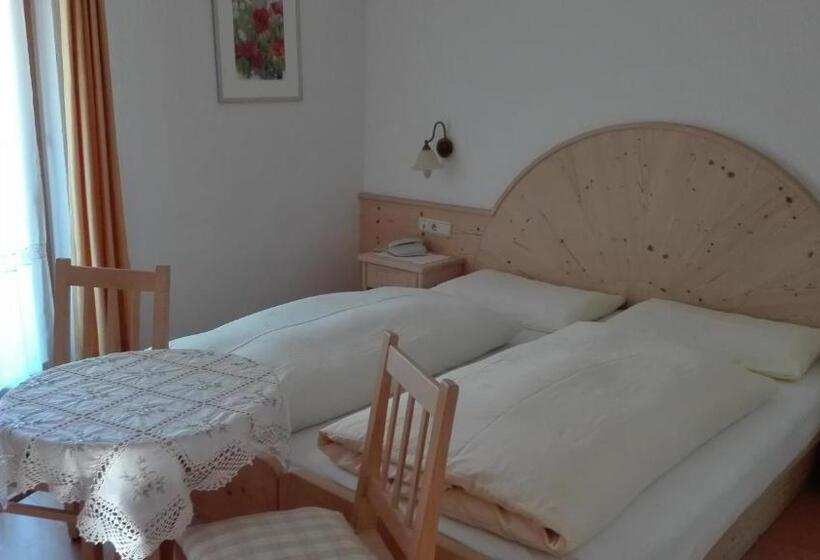 צימר Pensione Valbona