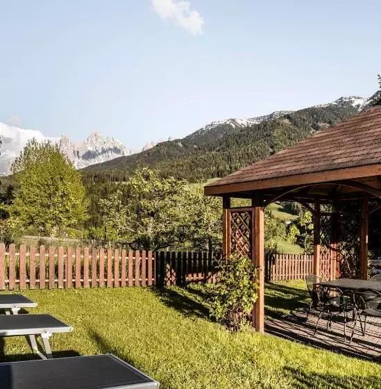 Aamiaismajoitus (B&B) Raschötzhof