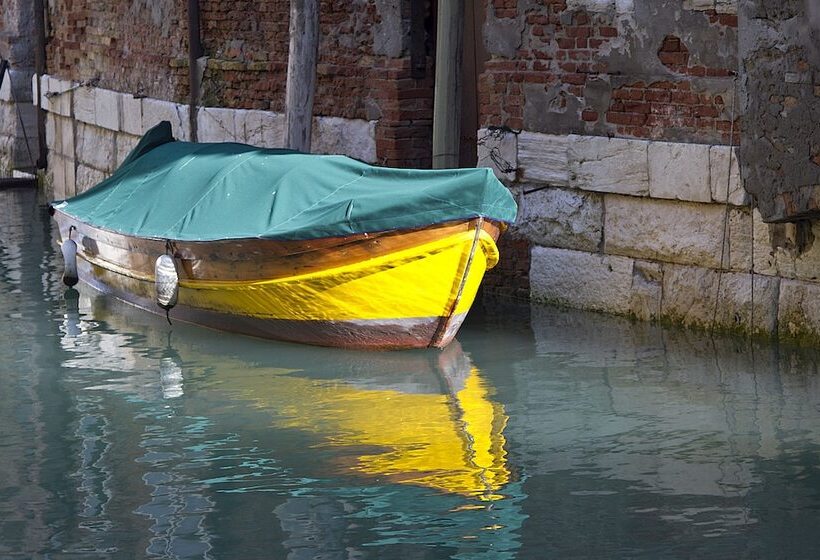 تختخواب و صبحانه San Giacomo Venezia